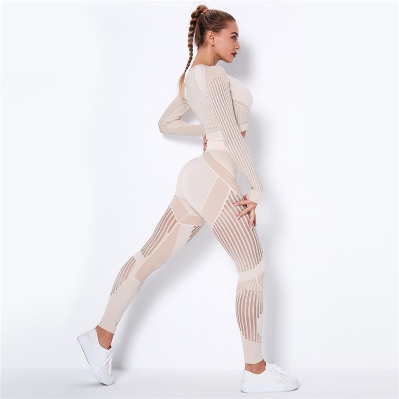 Professional Stylish Activewear to Run and Enjoy New-York Especially in Central Park ! Discover the perfect fit for you With Adoss Collection